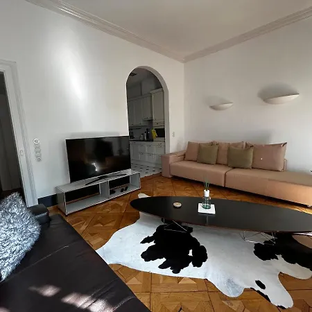 Historical Luxury Homes - Stadtvilla Mit Jacuzzi Und Garten Fryburg Bryzgowijski Zewnętrze zdjęcie