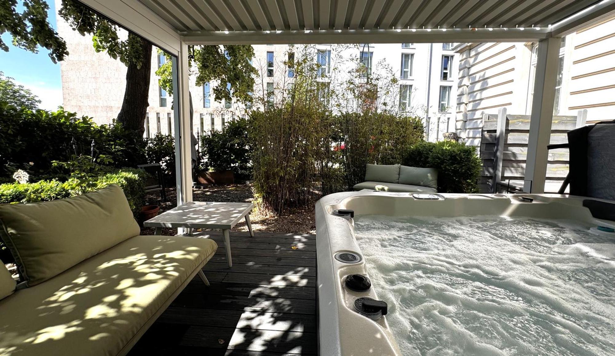 Historical Luxury Homes - Stadtvilla Mit Jacuzzi Und Garten *
